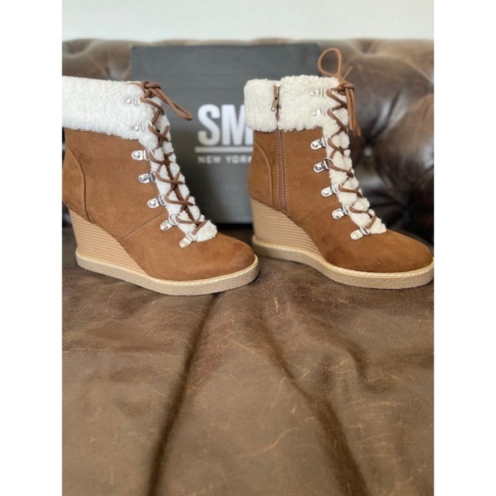 SM New York Women Monica Boots, Wool detail,Laceup, Cognac Camel Color, Size 8.5